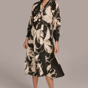 Vestido largo estampado con lazo en el cuello | Vestido evasé | Donna Karan